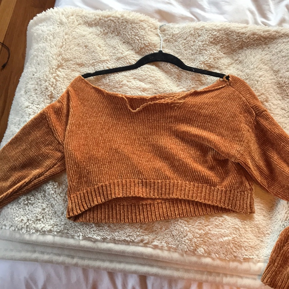 Mustard long sleeve crop top